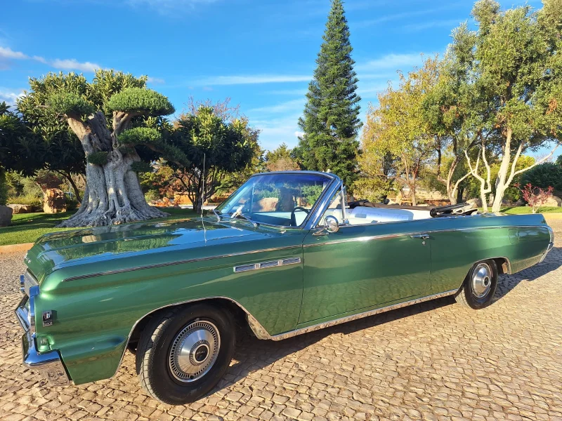 Classic Car & Wine Tour – Buick Skylark 1963